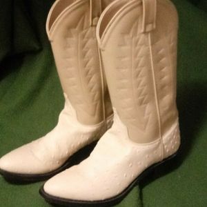 Tan and cream cowgirl boots